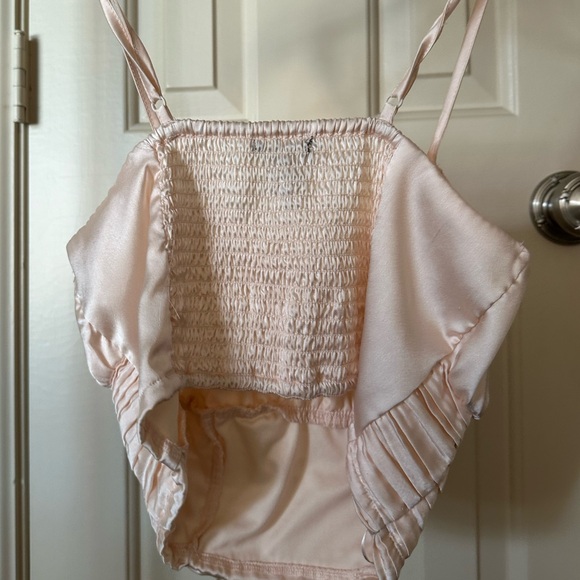Pink satin crop tank - Picture 3 of 3